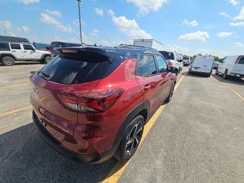 Used 2022 Chevrolet TrailBlazer RS FWD image 3
