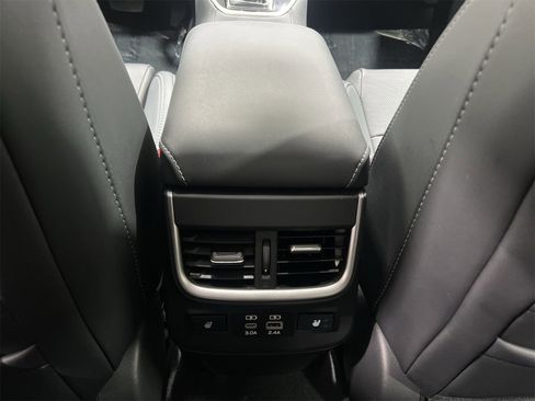 Certified 2025 Subaru Outback Limited image 21