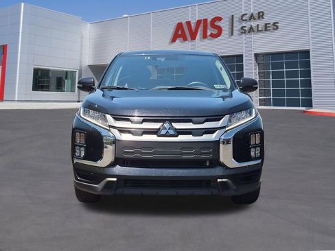 Used 2025 Mitsubishi Outlander Sport SE AWD/4WD image 2