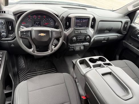 Used 2020 Chevrolet Silverado 1500 Custom w/ Custom Value Package AWD/4WD image 14