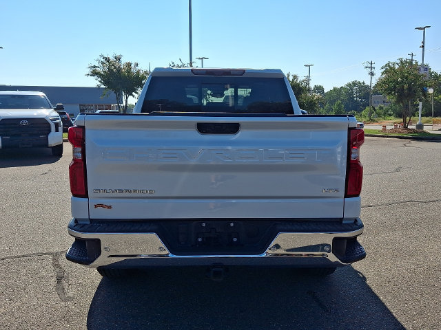 Used 2022 Chevrolet Silverado 1500 LTZ w/ Technology Package AWD/4WD image 5