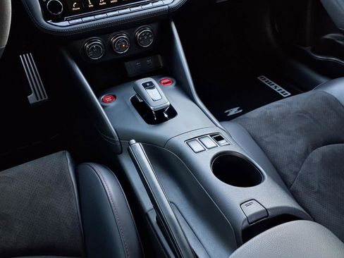 Certified 2024 Nissan Z NISMO w/ Floor Mat Package image 15