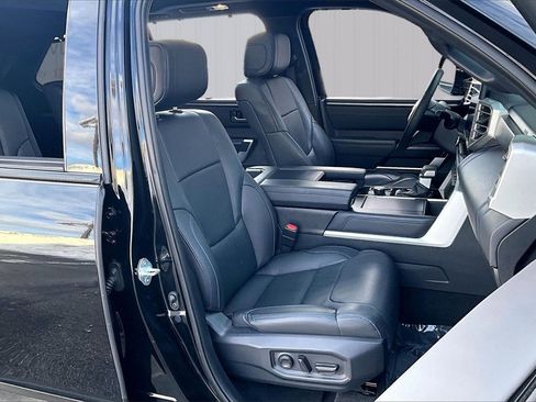 Used 2023 Toyota Sequoia Platinum image 30