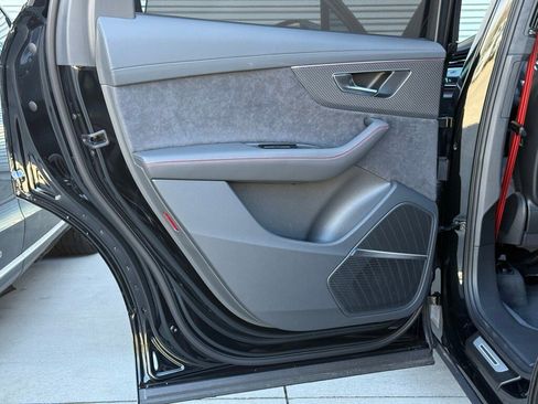 New 2026 Audi SQ7 Prestige image 22