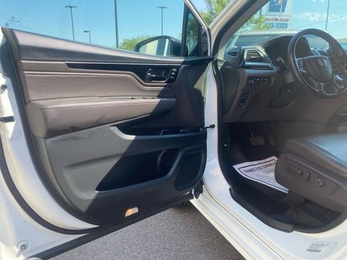 Used 2018 Honda Odyssey Elite image 30
