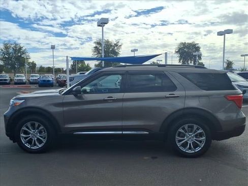 Certified 2021 Ford Explorer XLT w/ Equipment Group 202A image 8