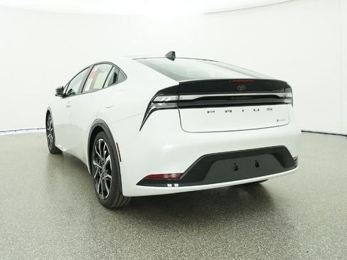 New 2026 Toyota Prius Plug-In Hybrid FWD image 55