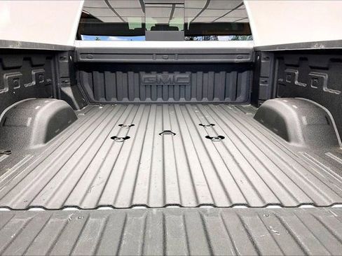 Used 2025 GMC Sierra 3500 Denali w/ Denali Reserve Package image 27