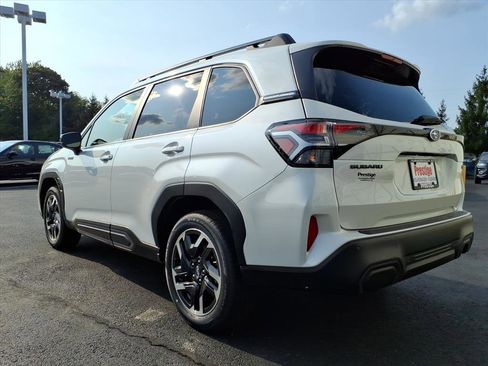 New 2025 Subaru Forester Limited w/ Popular Package image 3