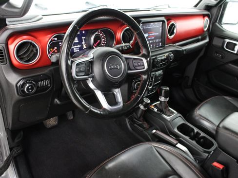 Used 2021 Jeep Gladiator Rubicon AWD/4WD image 13