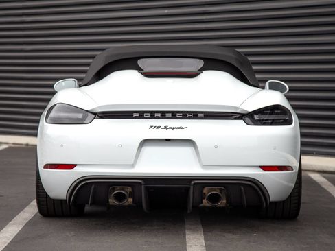 Certified 2021 Porsche 718 Boxster Spyder RWD image 6
