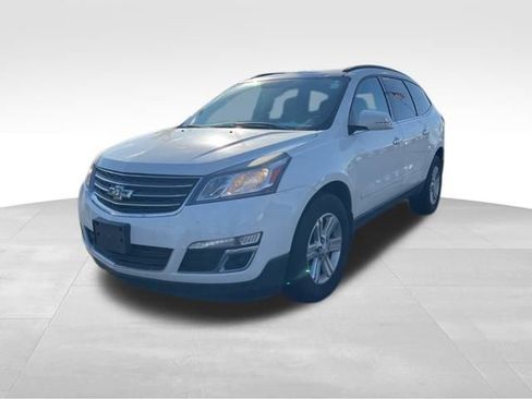 Used 2014 Chevrolet Traverse LT image 3