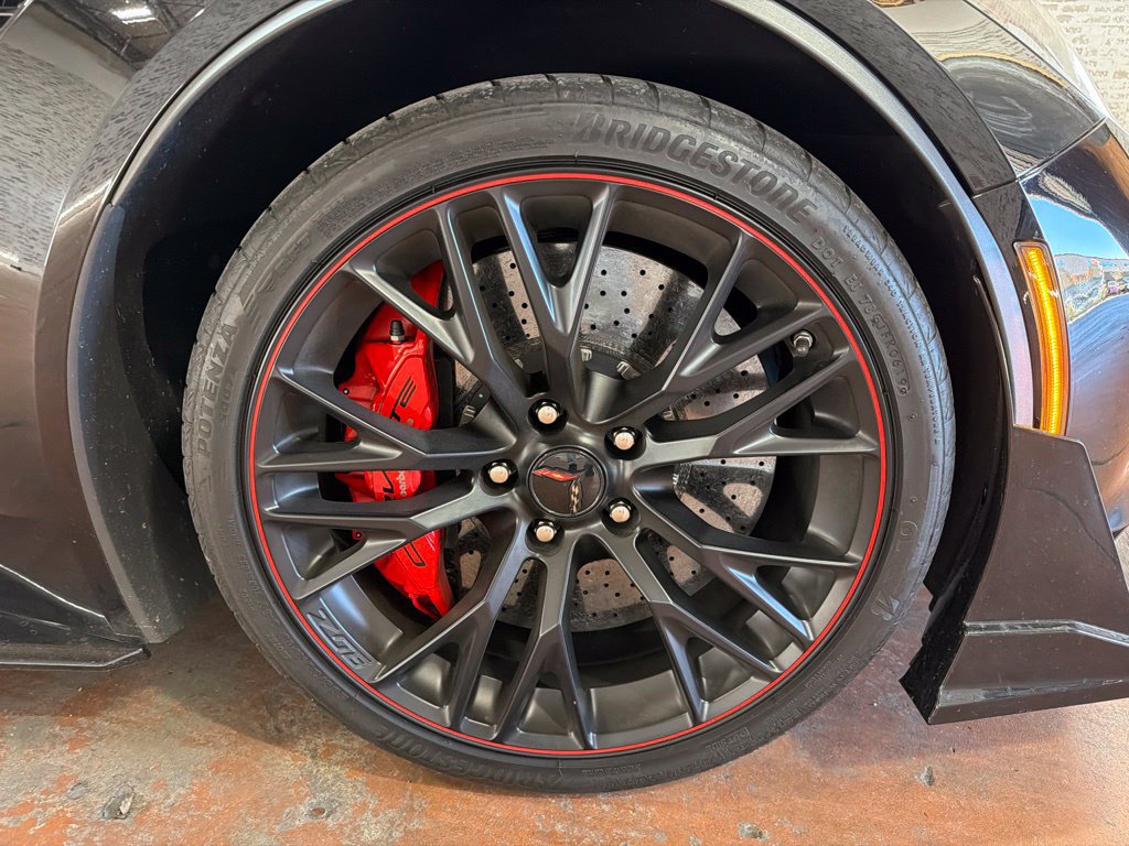 Used 2017 Chevrolet Corvette Z06 RWD image 12