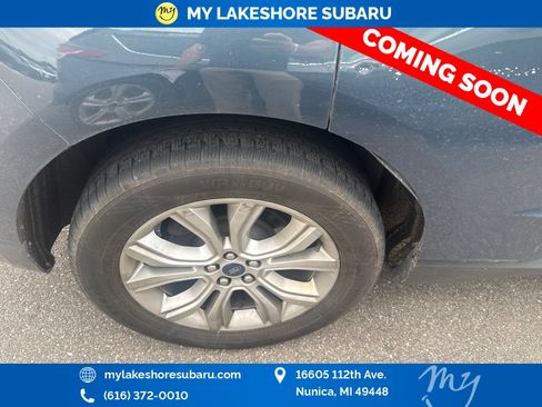 Used 2019 Ford Edge Titanium w/ Equipment Group 301A AWD/4WD image 12