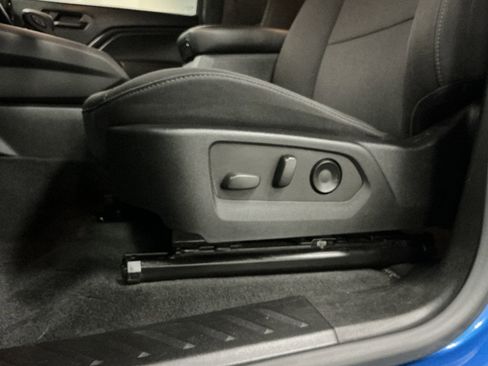 Used 2023 Chevrolet Colorado Trail Boss image 10