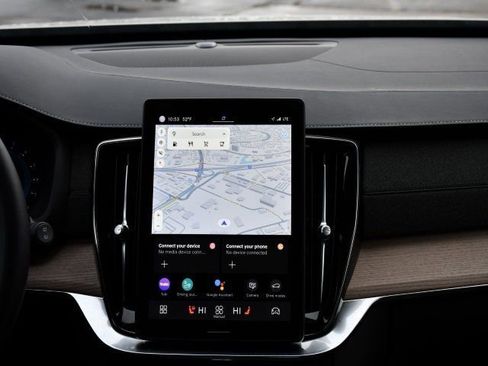 Certified 2025 Volvo XC90 B6 Plus image 19