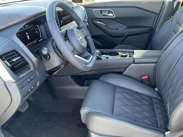 Used 2023 Nissan Rogue Platinum w/ Platinum Premium Package AWD/4WD image 9