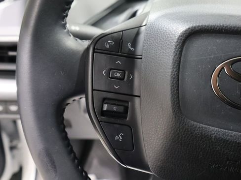 Used 2023 Toyota Prius LE image 32