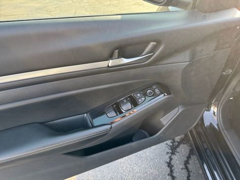 Used 2023 Nissan Altima 2.5 SV image 21