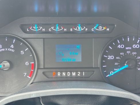 Used 2022 Ford F250 XL w/ Power Equipment Group AWD/4WD image 6