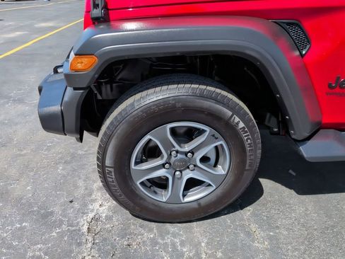 Used 2022 Jeep Wrangler Unlimited Sport AWD/4WD image 12