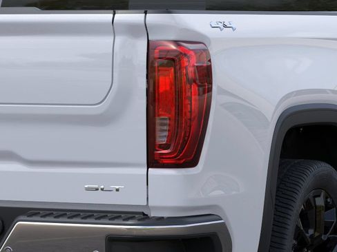 New 2026 GMC Sierra 1500 SLT w/ SLT Premium Plus Package AWD/4WD image 11