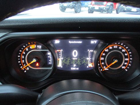 Certified 2024 Jeep Wrangler Sport S image 16