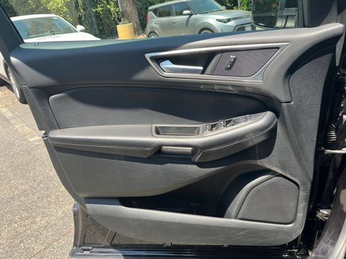 Used 2024 Ford Edge SEL AWD/4WD image 18