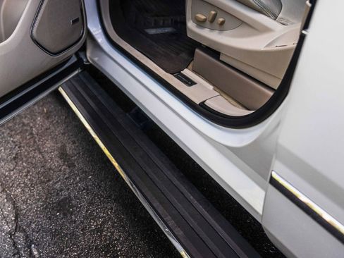 Used 2018 GMC Yukon Denali w/ Open Road Package RWD image 20
