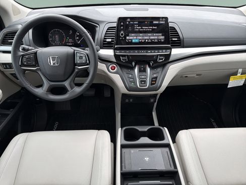 Certified 2026 Honda Odyssey EX-L image 10