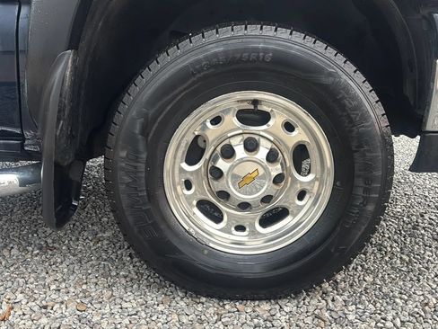 Used 2006 Chevrolet Silverado 1500 LT AWD/4WD image 10