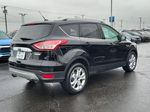Used 2016 Ford Escape Titanium image 4