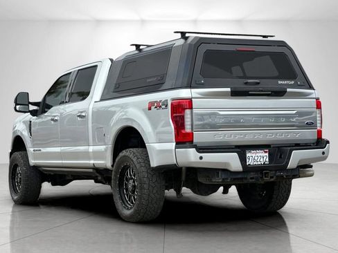 Used 2019 Ford F250 Platinum w/ Platinum Ultimate Package AWD/4WD image 5