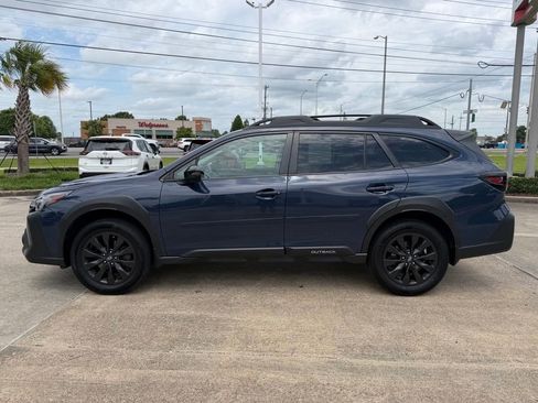 Used 2023 Subaru Outback Onyx Edition AWD/4WD image 2