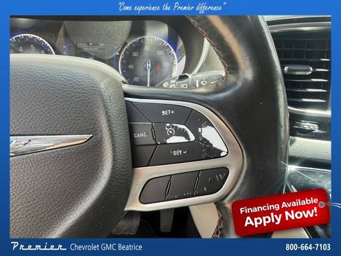 Used 2020 Chrysler Pacifica Touring-L FWD image 24