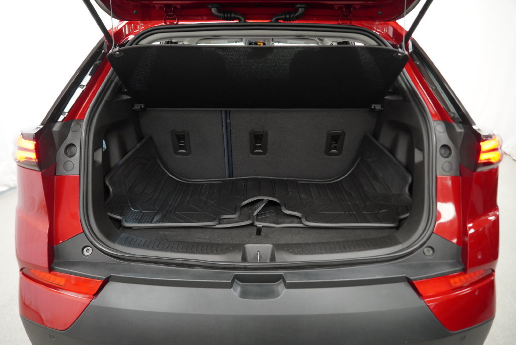 Used 2023 Chevrolet Bolt EUV Premier FWD image 34