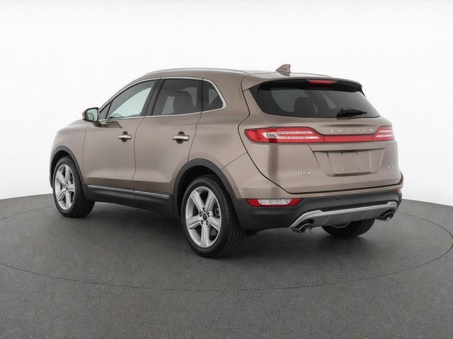 Used 2017 Lincoln MKC Premiere FWD image 4