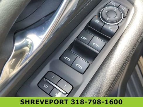 Certified 2023 GMC Yukon XL Denali AWD/4WD image 32
