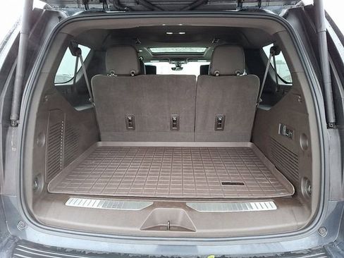 Used 2021 GMC Yukon XL Denali w/ Denali Premium Package image 31