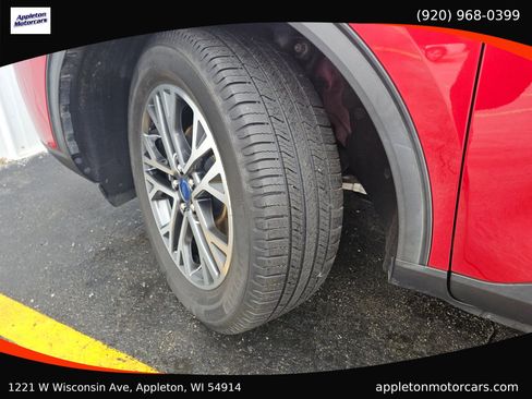 Used 2020 Ford Escape SEL image 40