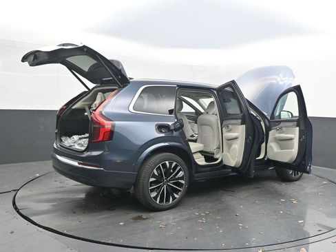 New 2026 Volvo XC90 B6 Ultra w/ Protection Package AWD/4WD image 39