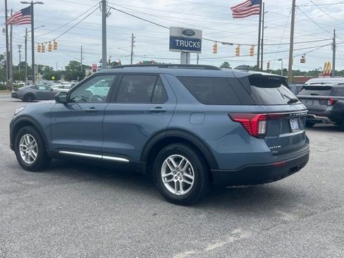 Used 2025 Ford Explorer Active RWD image 5