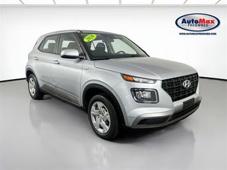 Used 2020 Hyundai Venue SE image 1