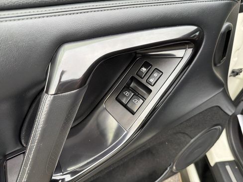 Used 2013 Nissan GT-R Premium image 46