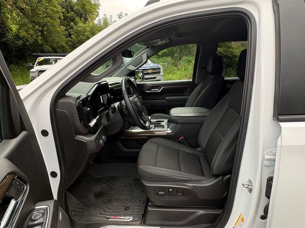 Used 2024 Chevrolet Silverado 1500 RST w/ All Star Edition Plus AWD/4WD image 16