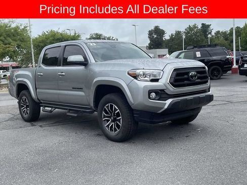 Used 2023 Toyota Tacoma SR5 w/ Technology Package AWD/4WD image 7