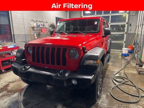 Used 2024 Jeep Wrangler Sport S image 5