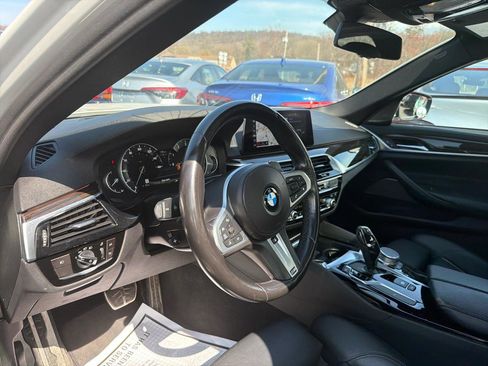 Used 2019 BMW 540i xDrive w/ M Sport Package image 18