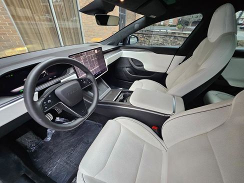 Used 2022 Tesla Model S Plaid image 30