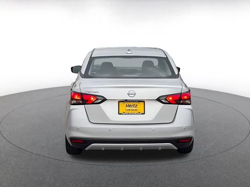 Used 2025 Nissan Versa SV FWD image 12